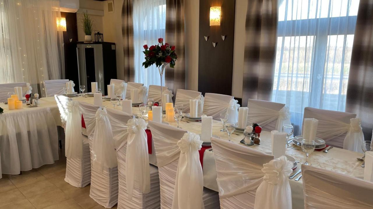Patyi Etterem Es Hotel Bögöte Екстериор снимка