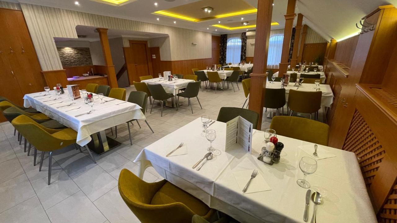 Patyi Etterem Es Hotel Bögöte Екстериор снимка