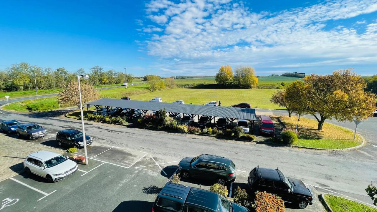 Patyi Etterem Es Hotel Bögöte Екстериор снимка