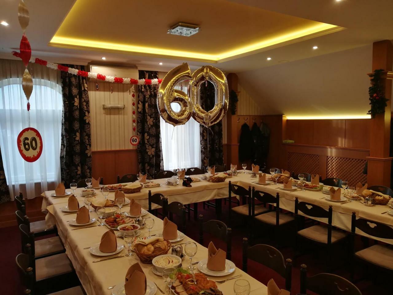 Patyi Etterem Es Hotel Bögöte Екстериор снимка